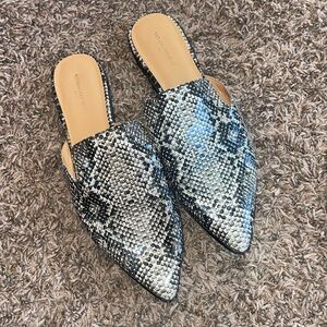 Banana Republic Loafers